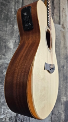 Store Special Product - Taylor Guitars - ACADEMY 12E
